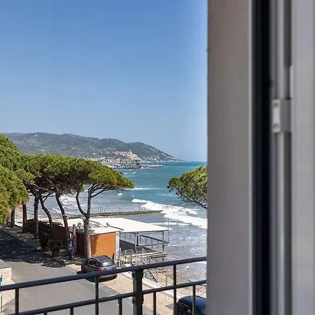 Palace Hotel Diano Marina