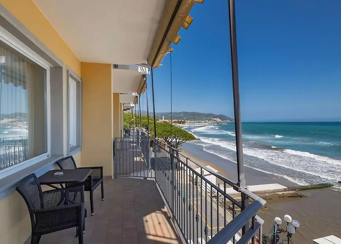 Hotel Palace Diano Marina